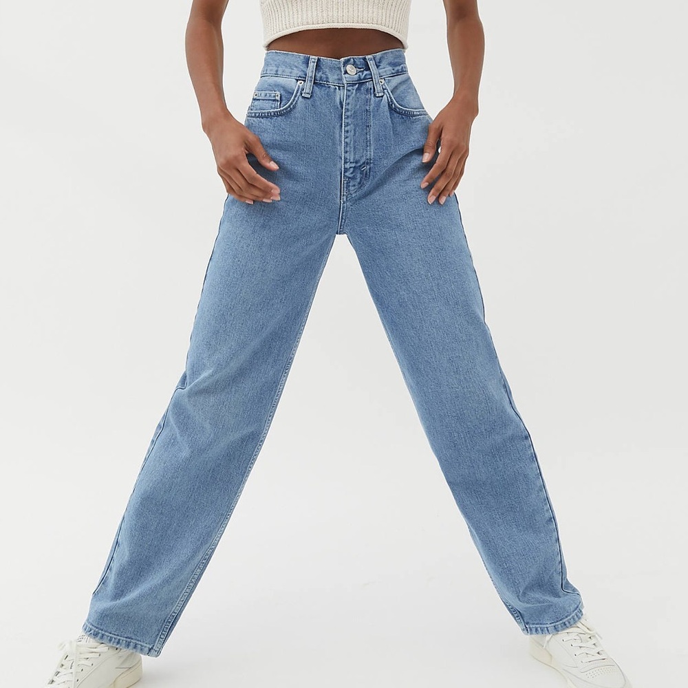 Urban Outfitters BDG High Rise Baggy Classic Wash Blue Jeans